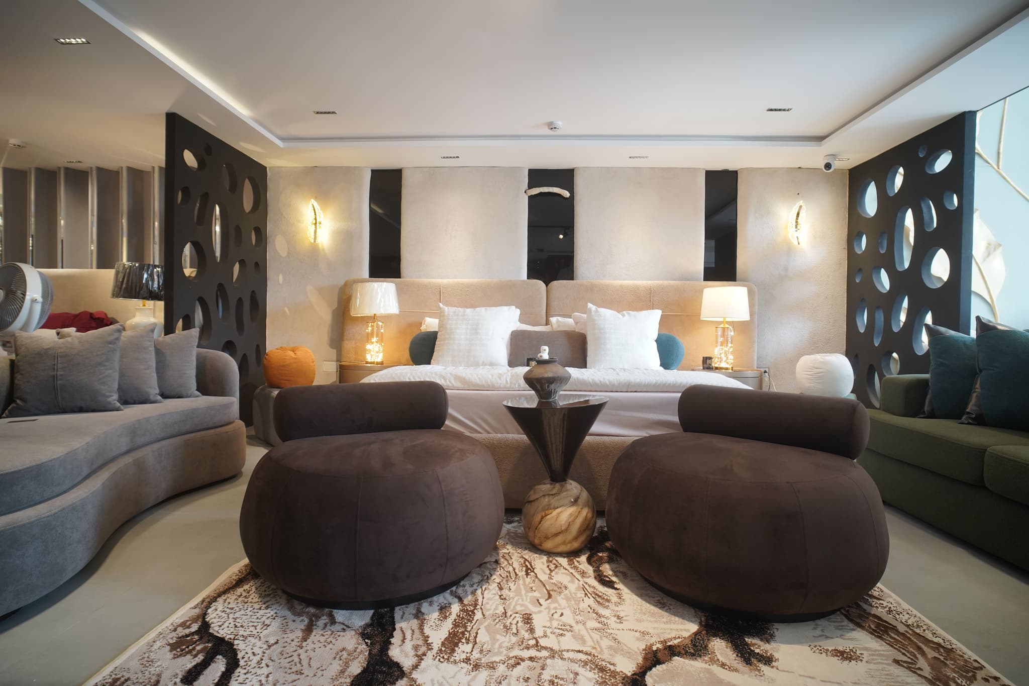 Serene Sofa — Performance fabric, kiln-dried hardwood, handcrafted by Bed Bench Lahore